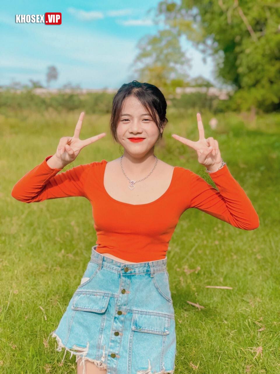 Clip sex việt Some em gái xinh loli dâm đãng thích mặc lọt khe - Hình 10