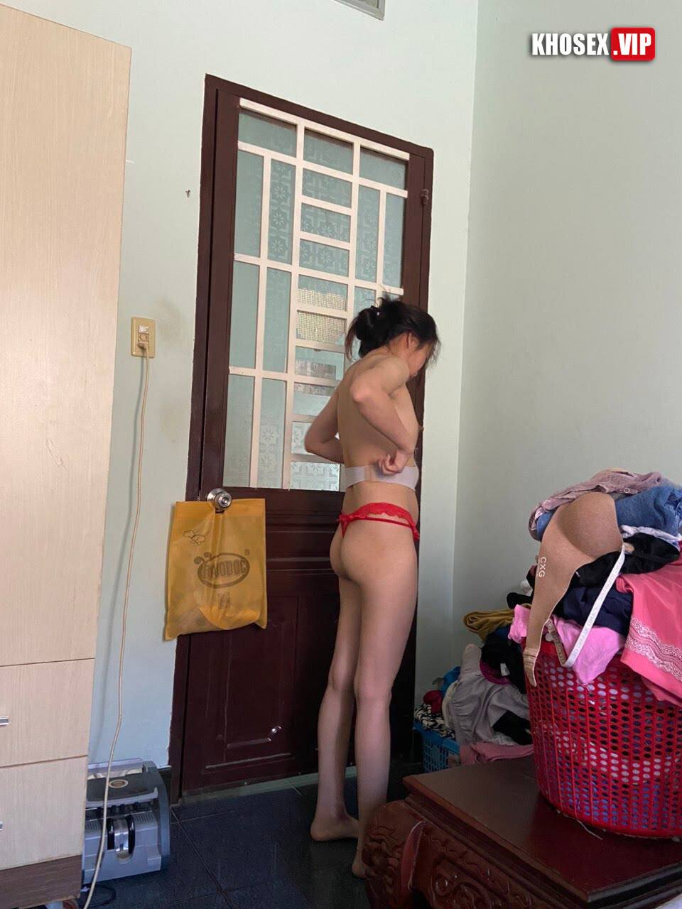 Vợ Slave Tuyết Mai dâm đãng bị chồng đụ rên la khẩu dâm (Full Clip + Pic) - Hình 05