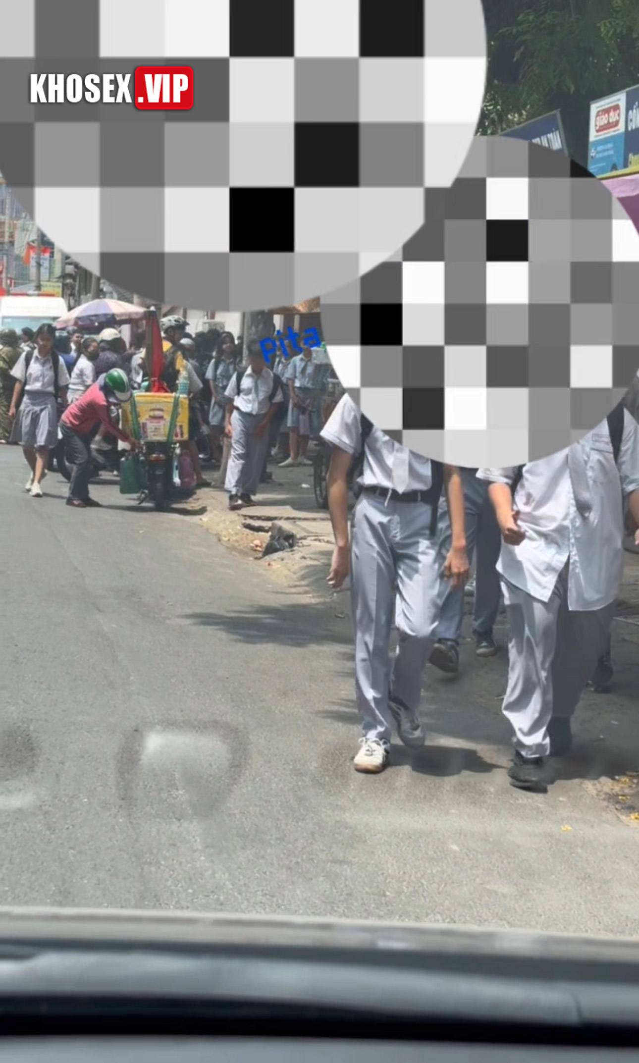 Checker Pita Trốn làm dẫn bé người yêu bé nhỏ đi cúp học làm 2 nháy - Hình - 03