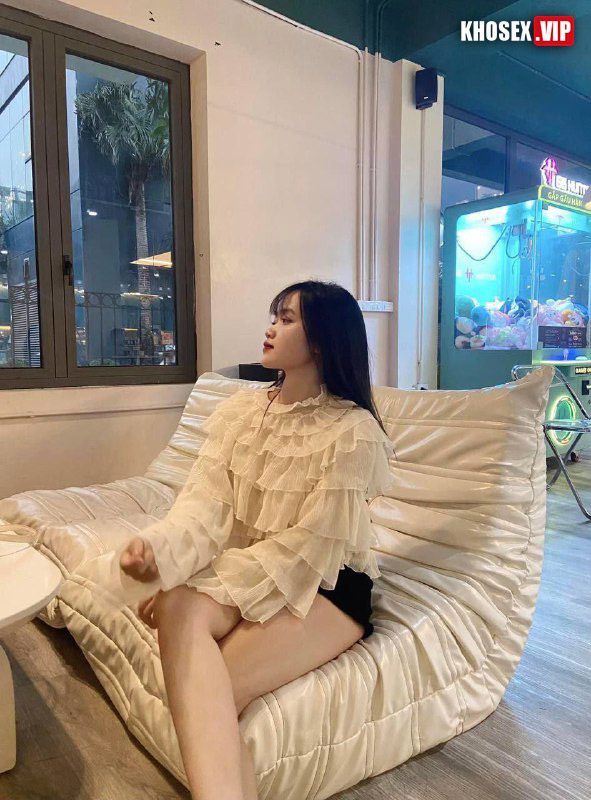 Địt em người yêu váy trắng mông to em nhún cực sung - Hình 01