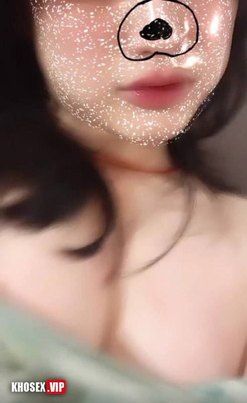 Lộ clip sex em Chúi Chiên lồn múp bị dập rên rỉ - Hình 05