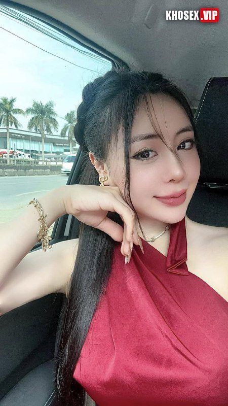 Lộ clip sex em gái xinh bán đồ tập Gym địt em ra nước trắng - Hình 02