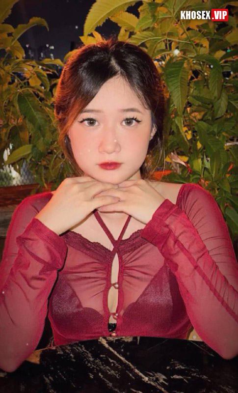 Siêu phẩm lộ clip sex Em ny xinh ngoan dâm anh vừa doggy vừa đút đít em (Full Clip + Pic) - Hình 01