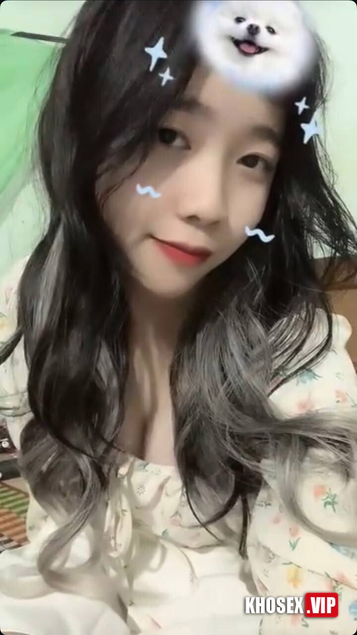 Siêu phẩm Trà My 2k7 thích BDSM bị người yêu chơi mạnh bạo vừa địt vừa đánh đỏ cả vú - Hình 02