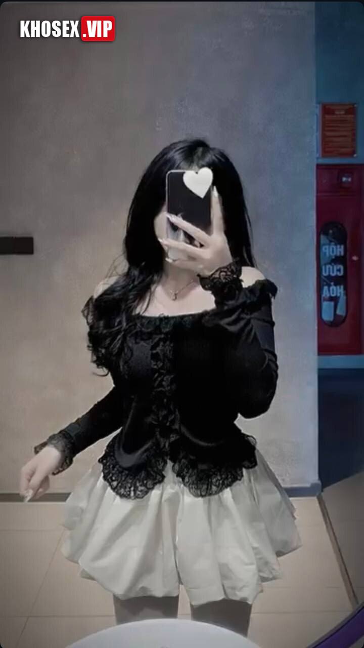 Siêu phẩm Trà My 2k7 thích BDSM bị người yêu chơi mạnh bạo vừa địt vừa đánh đỏ cả vú - Hình 04