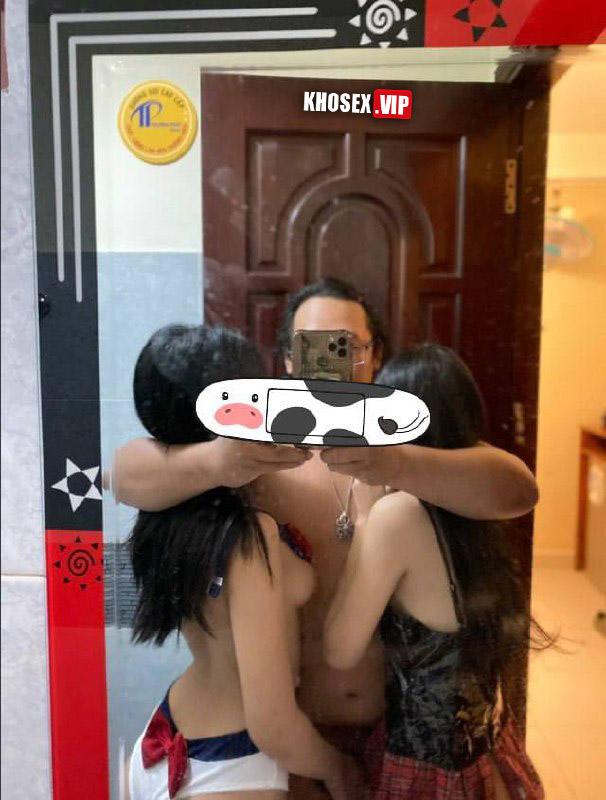 Thầy cân 2 em loli trước khi lấy vợ - Hình 03