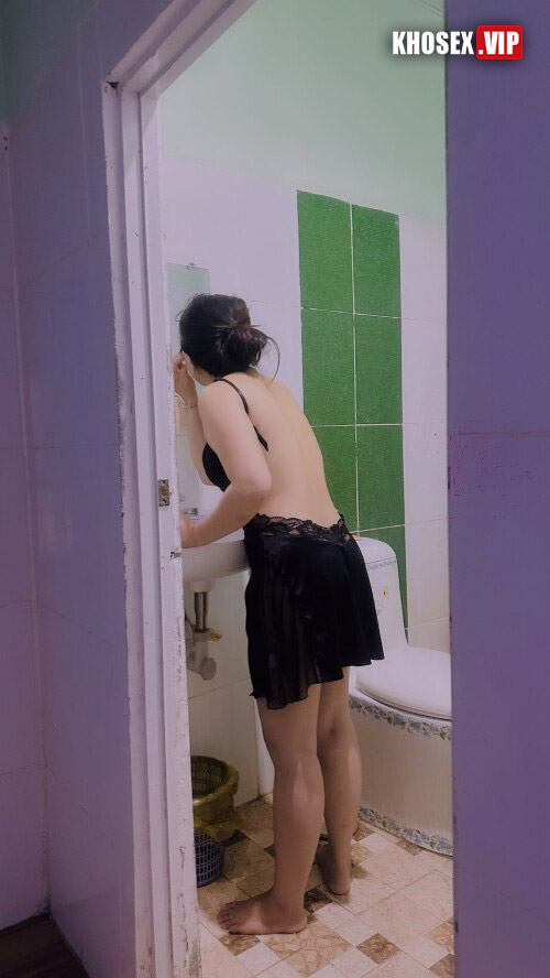 Vợ dâm mặc đồ sexy makeup nhịn không được doggy liền vài nhái 10 Vợ dâm mặc đồ sexy makeup nhịn không được doggy liền vài nhái - Hình 04