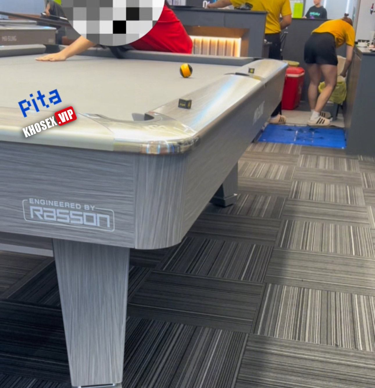 Checker Pita pé iu hẹn đấu vài set bida thắng anh được bú lỗ nhị em thoả thích - Hình 01