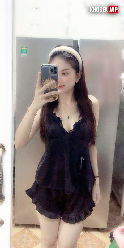 Clip sex Em đeo kính váy xanh xinh dâm dáng ngon cực Hot (Full Clip + Pic) – Phần 5 - Hình 01