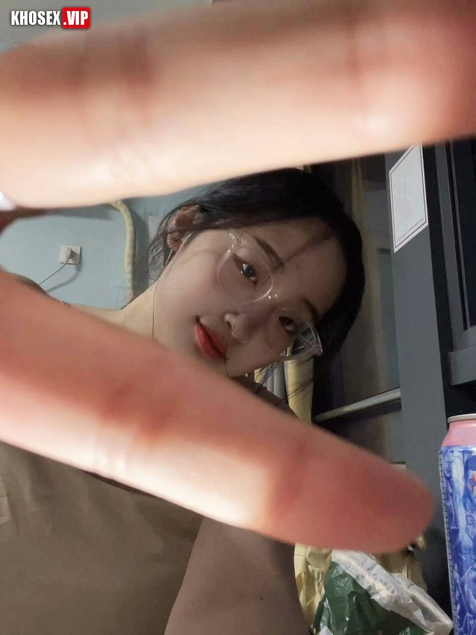 Dập em sinh viên loli đeo kính rên la - Hình 02