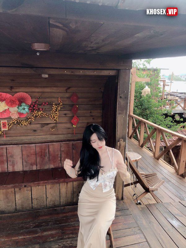 Em gái xinh rên rỉ vì anh địt quá nứng - Hình 05