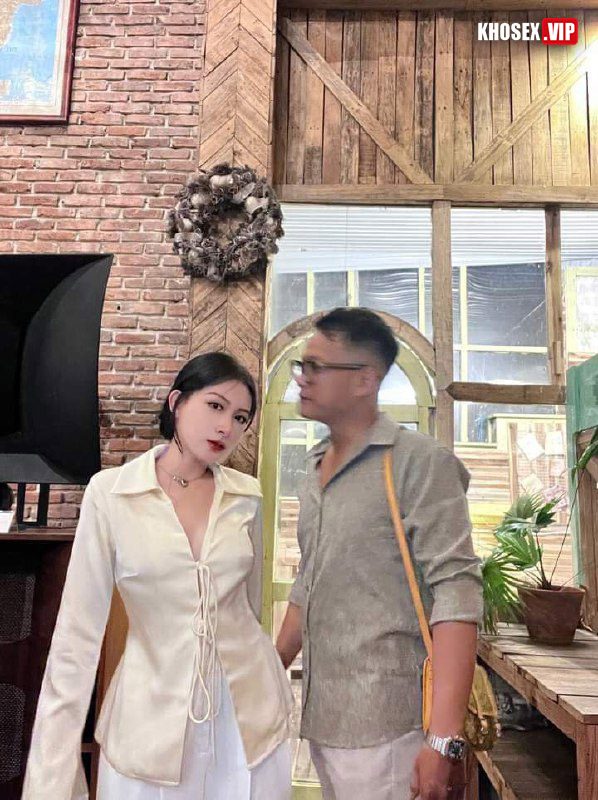 Em gái xinh rên rỉ vì anh địt quá nứng - Hình 07