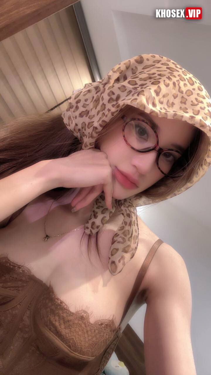 Lộ clip sex Em hotgirl hà nội body ngon vú to chịch nhau với bạn trai (Full Clip) - Hình 01