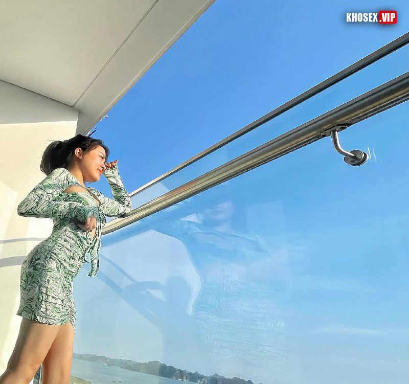 Vợ loli dâm đãng vừa bú vừa đụ em mới thỏa cơn nứng - Hình 03