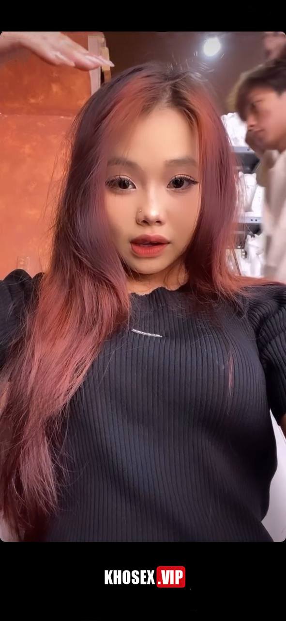 Đi date địt trần bé múi mít quẹt trên tinder - Hình 01