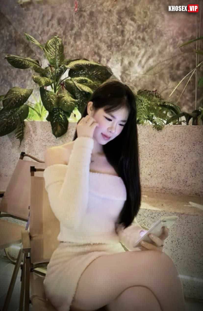 Em Thanh Nghi lộ clip sex bạo dâm cùng bố đường - Hình 01