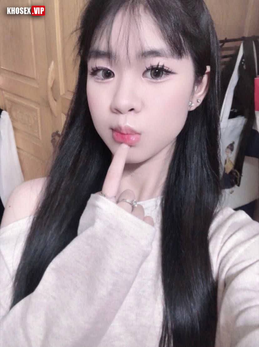 Em Thanh Nghi lộ clip sex bạo dâm cùng bố đường - Hình 02