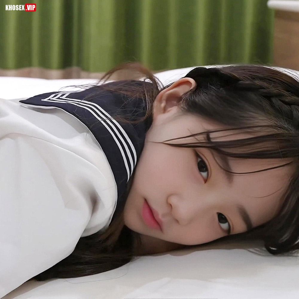 Quan hệ mạnh bạo với em Rie-chan 19 tuổi vú to da trắng - Hình 02