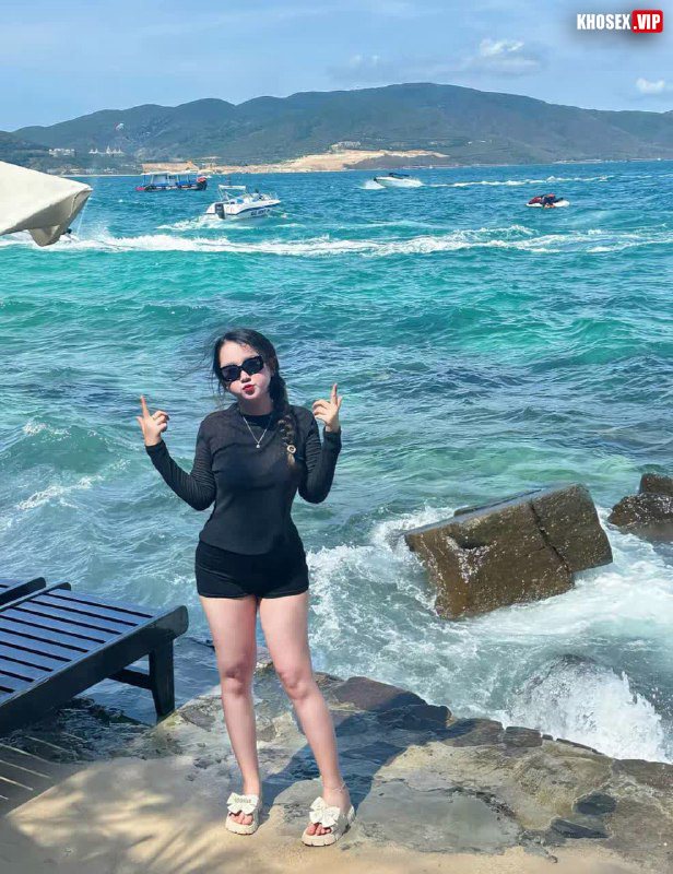 Thanh niên địt nhau với em học sinh cấp 3 mặc áo dài - Hình 07