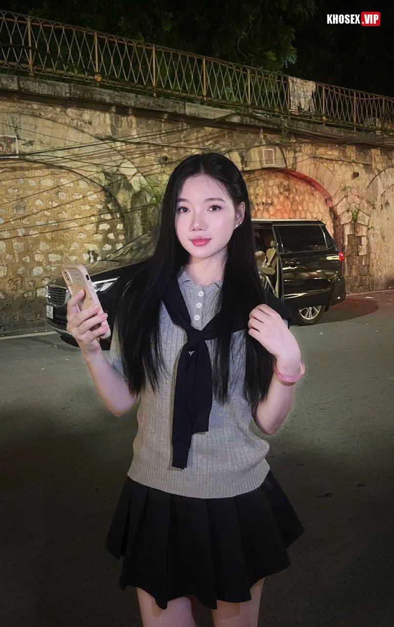 Em hot girl lieuphan.02 lộ clip sex thời còn đi học - Hình 01