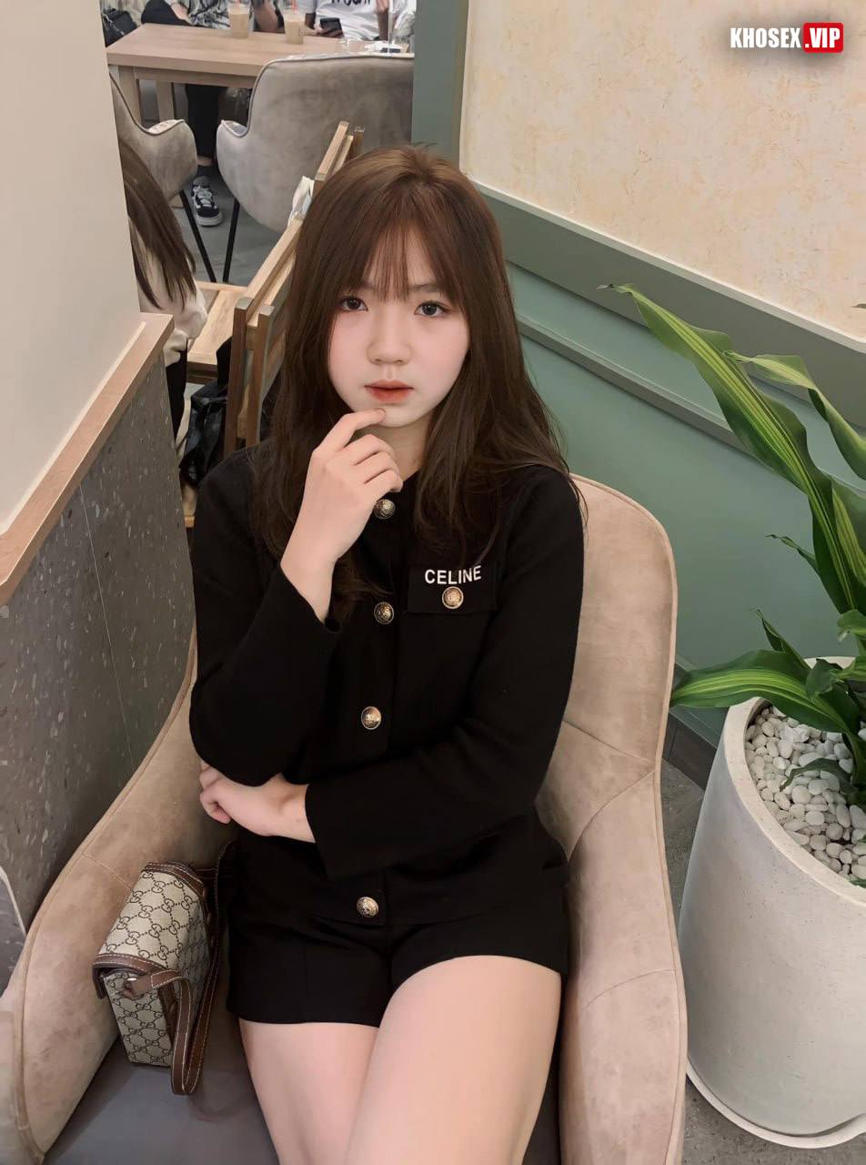 Lộ clip sex Dập em gái xinh rên không kịp thở - Hình 05