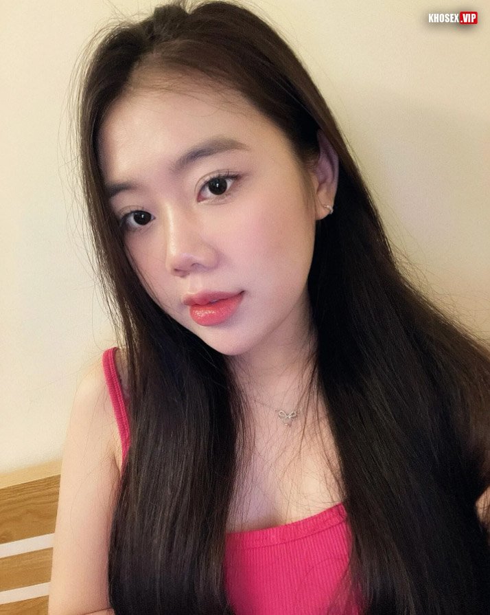 Lộ clip sex Tiktoker dâm xinh yêu làm SGBB bị bố đường chịch rên la thảm thiết - Phần 2 - Hình 02