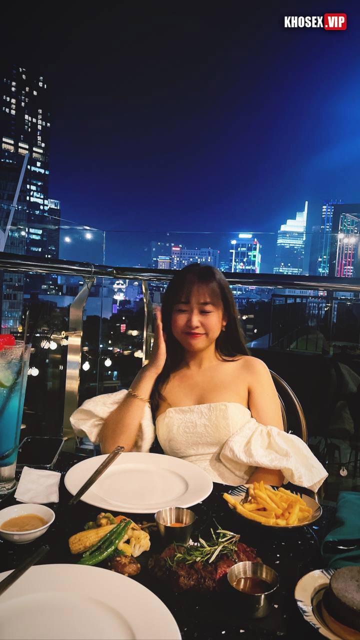 Chịch em người yêu hotgirl nhân viên điện máy xanh dâm đãng - Hình 06