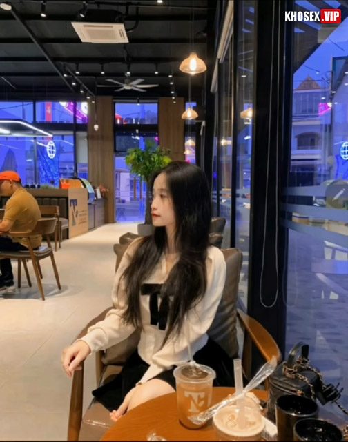 Chịch em người yêu tê hết lồn trên ghế tình yêu - Hình 05