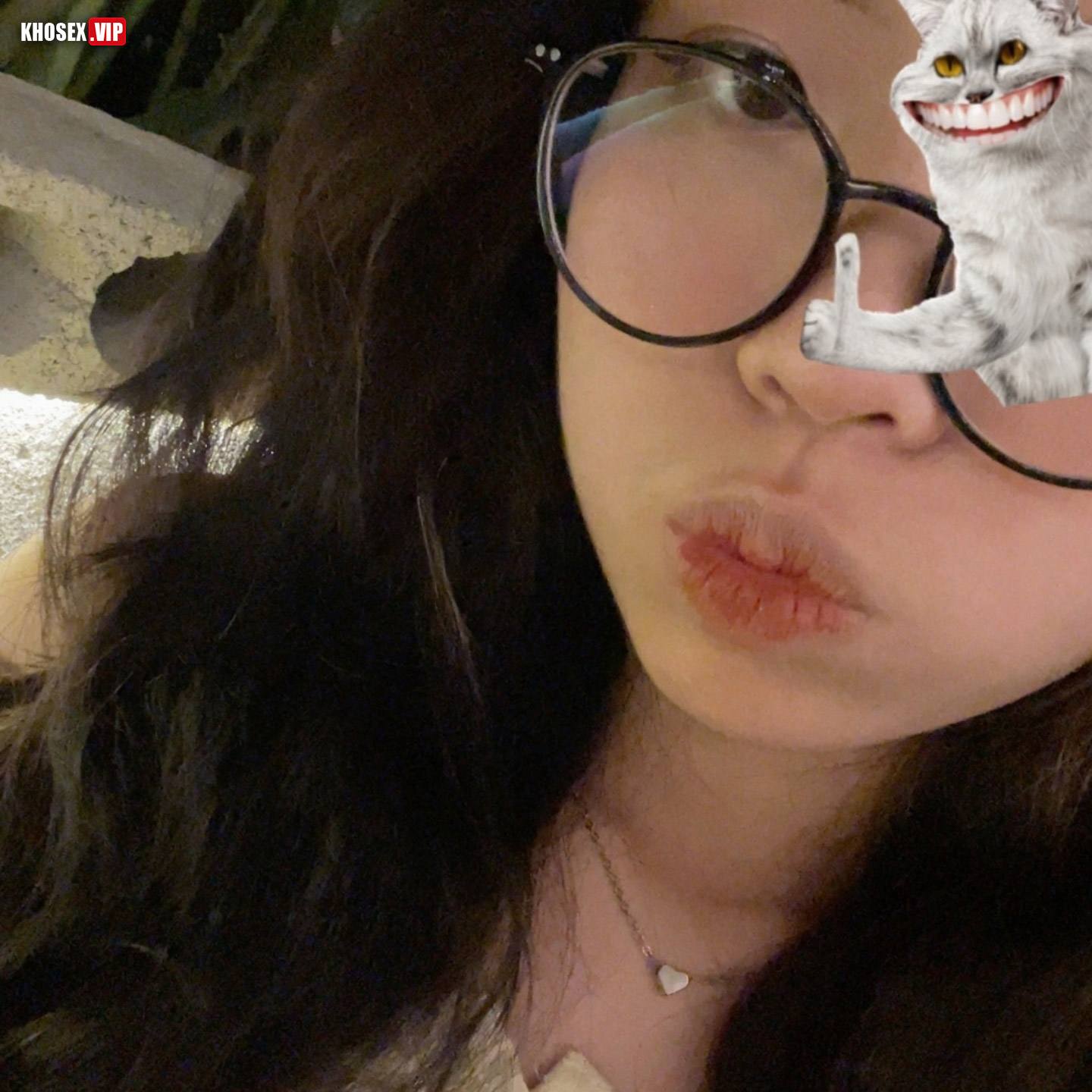 Clip sex Bé 2k4 cắm sừng bồ, mình dây chân dài m7 nước nôi tràn trề - Hình 04