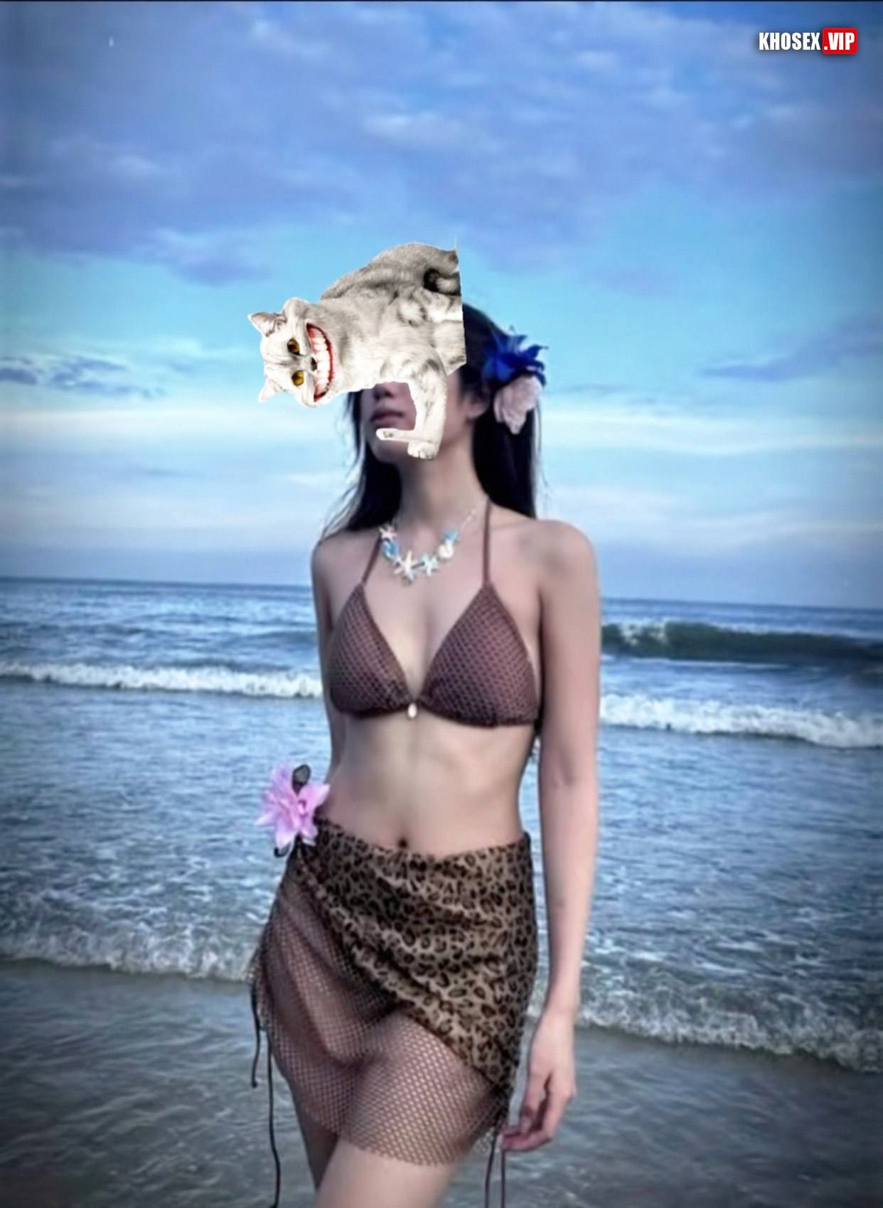 Clip sex Bé 2k4 cắm sừng bồ, mình dây chân dài m7 nước nôi tràn trề - Hình 05