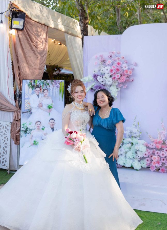 Clip sex Chú rể địt cô dâu trong đám cưới Phần 2 hậu sau đám cưới (Full clip + Pic) - Hình 07