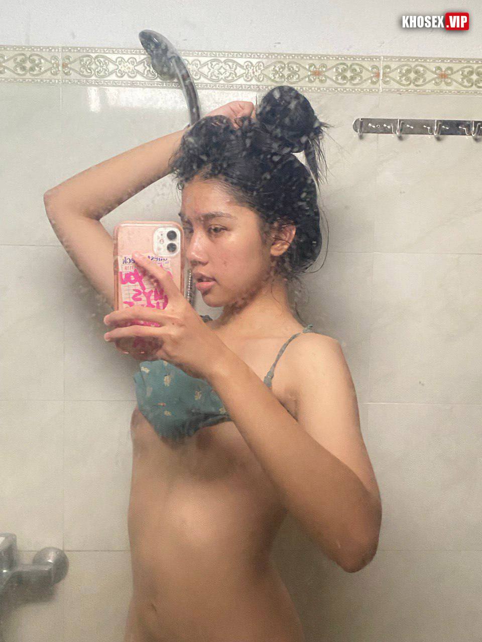 Địt gái xinh mặc lót đỏ bảo anh dập từ từ thôi mà anh dập như máy khâu (Full Clip + Pic) 19 Địt gái xinh mặc lót đỏ bảo anh dập từ từ thôi mà anh dập như máy khâu (Full Clip + Pic) - Hình 06