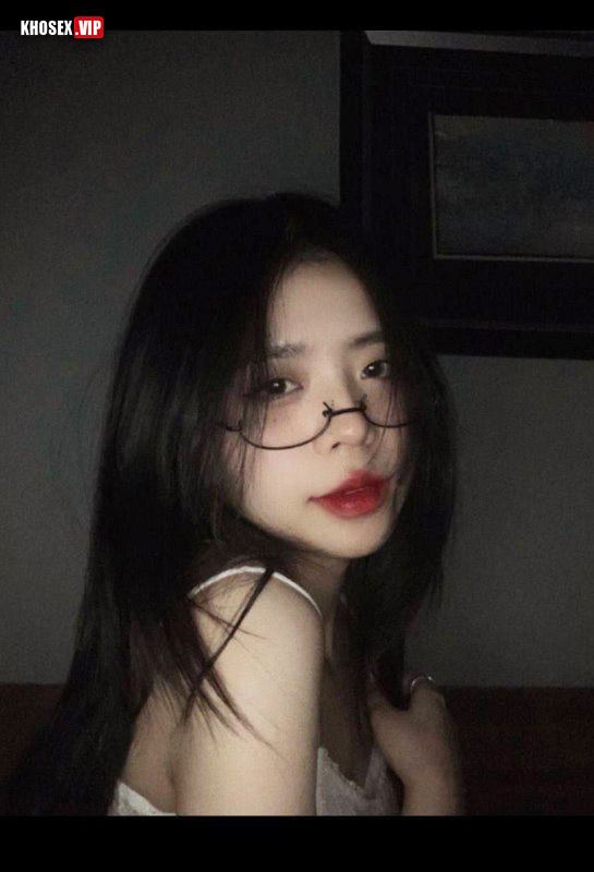 Gái xinh anh đụ sưng cả bím xuất trong - Hình 12