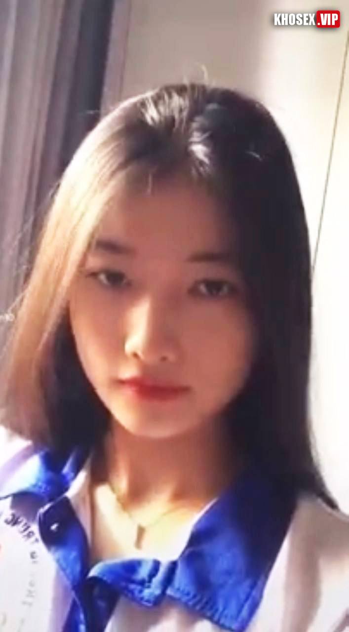 Lộ clip sex tiktoker chan chan em muốn anh bắn vô lồn em - Hình 02