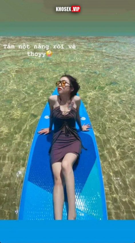 Siêu phẩm em Lê Na 19t (cô chủ nhỏ) ngực bự, bím khít đụ rên cực nứng - Hình 07