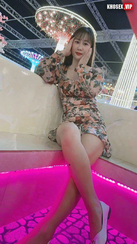 Thanh niên xăm trổ địt mạnh vào chiếc lồn dâm của vợ - Hình 02