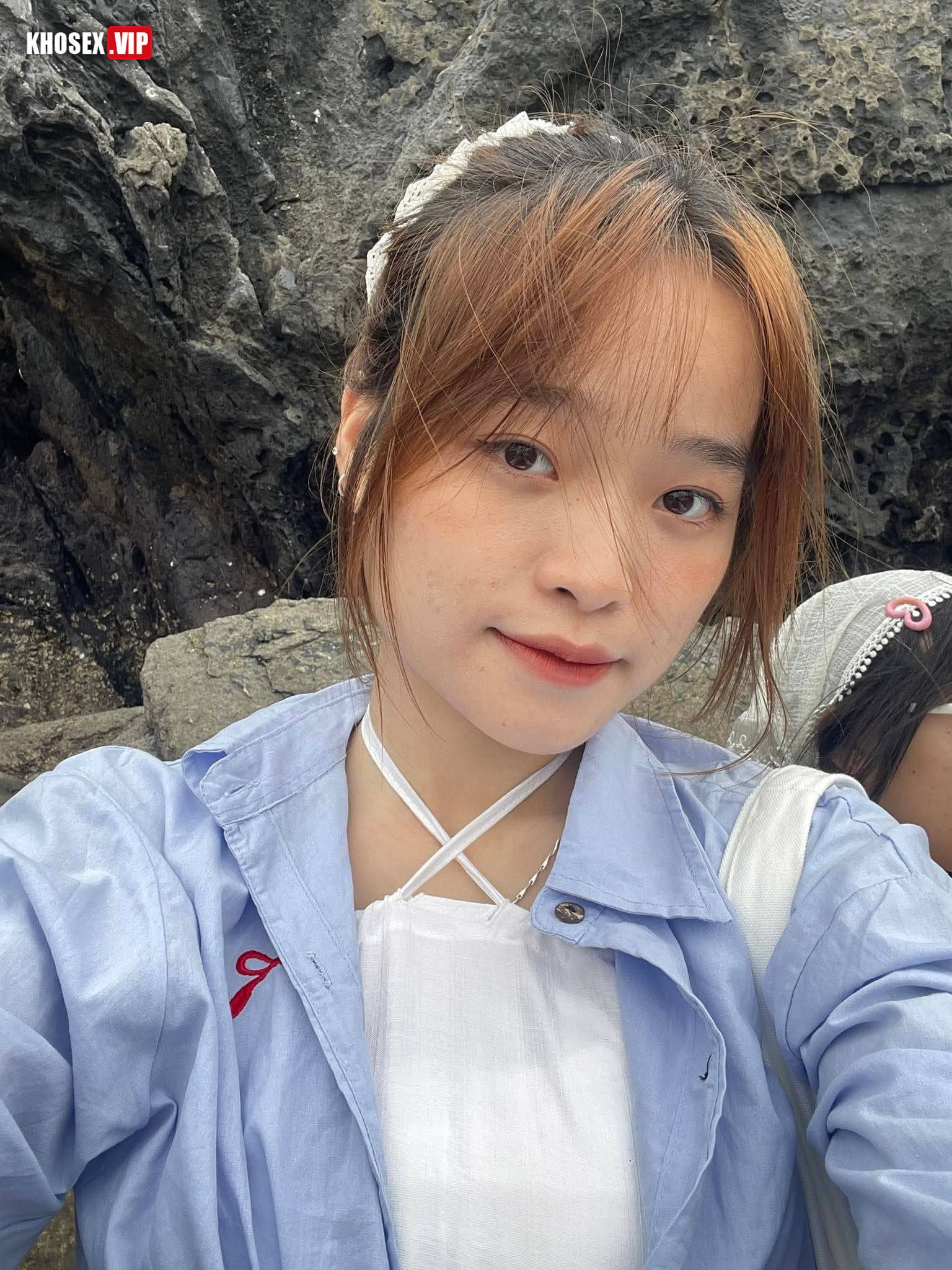 Vợ dâm xinh ngon vl cưỡi ngựa sướng rên rỉ - Hình 01