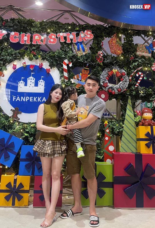 Vợ mới đẻ xong mấy hôm chồng đè ra chịch không tha 17 Vợ mới đẻ xong mấy hôm chồng đè ra chịch không tha - Hình 07