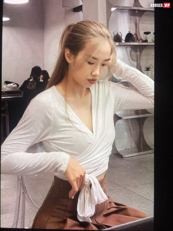 Chồng xăm trổ địt vợ mình dây rên rỉ cực nứng (Full Clip + Pic) - Hình 03