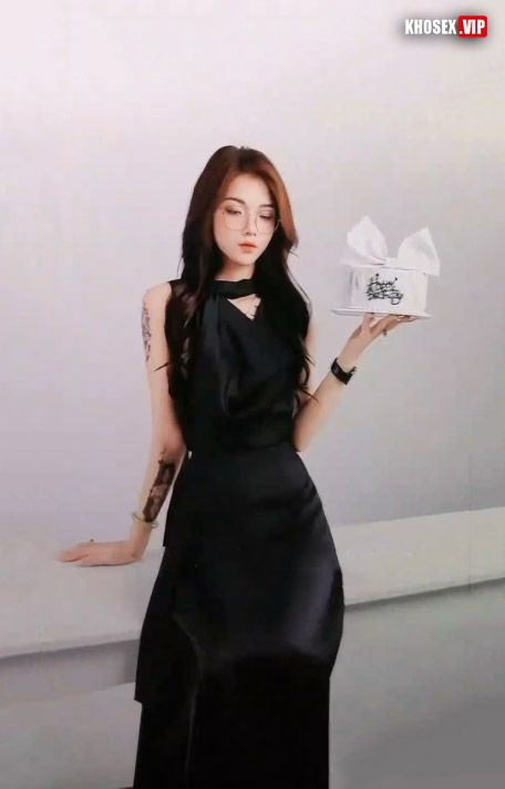 Clip sex Tàu khựa qua việt nam chơi gái - Phần 14 (Tay vịn Hoài Thu 98 B&B KTV Bắc Ninh) - Hình 05