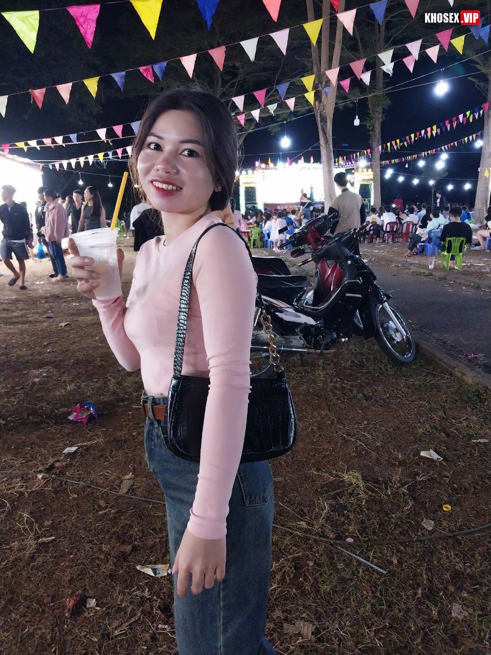 Đợi vợ nhậu say cho thằng bạn địt xuất tinh trong - Hình 03