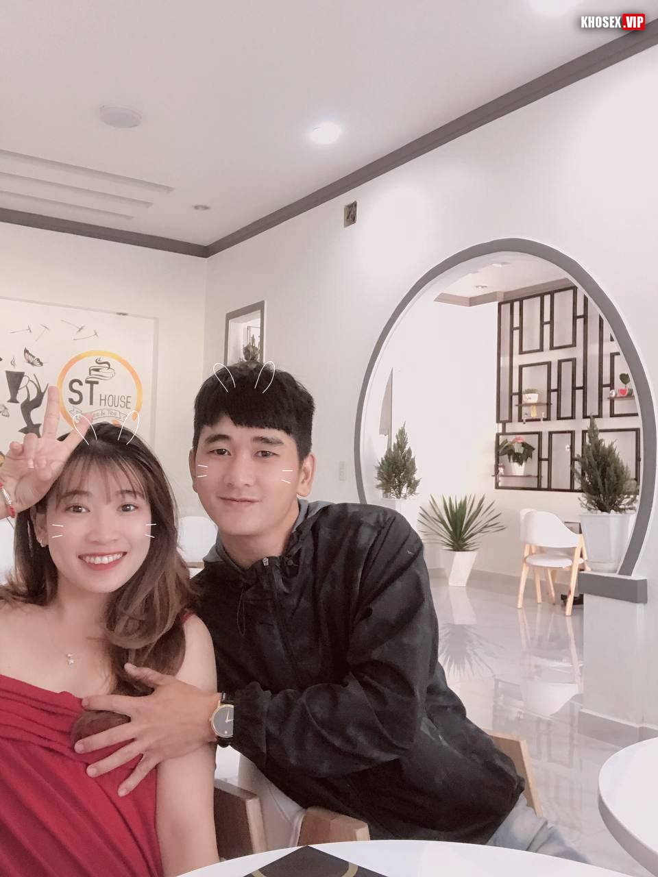 Em người yêu dễ thương lúc chịch mà em cứ cười - Hình 02