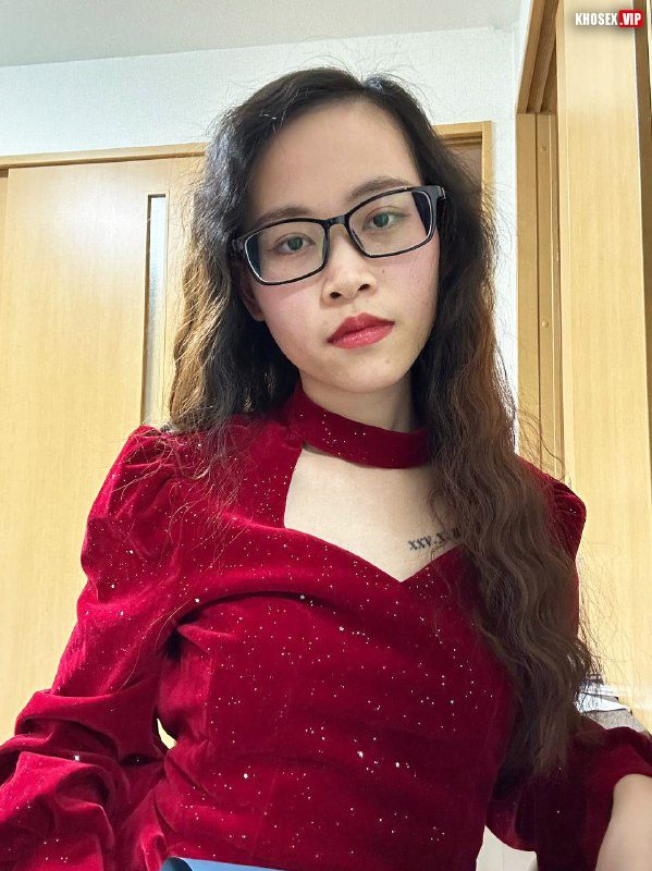 Lộ clip sex đụ em người yêu đeo kính có cái lồn dâm cực múp (Full Clip + Pic) - Hình 08