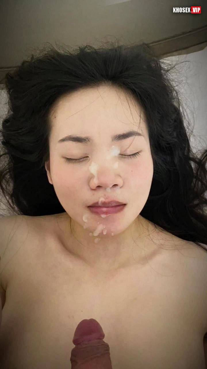 Vừa địt vừa vỗ bím làm em sưng lồn (Full Clip + Pic) - Hình 14