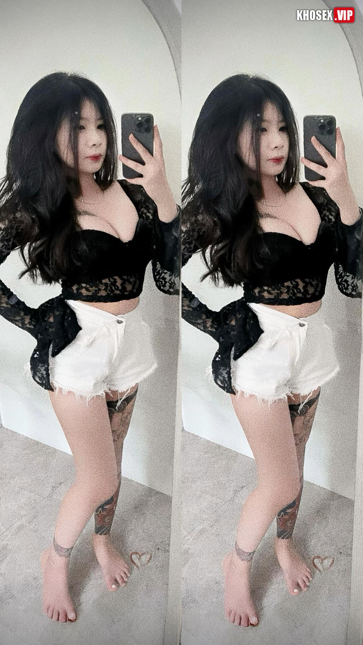 Chịch em gái 2k10 non tơ xăm mình - Hình 02