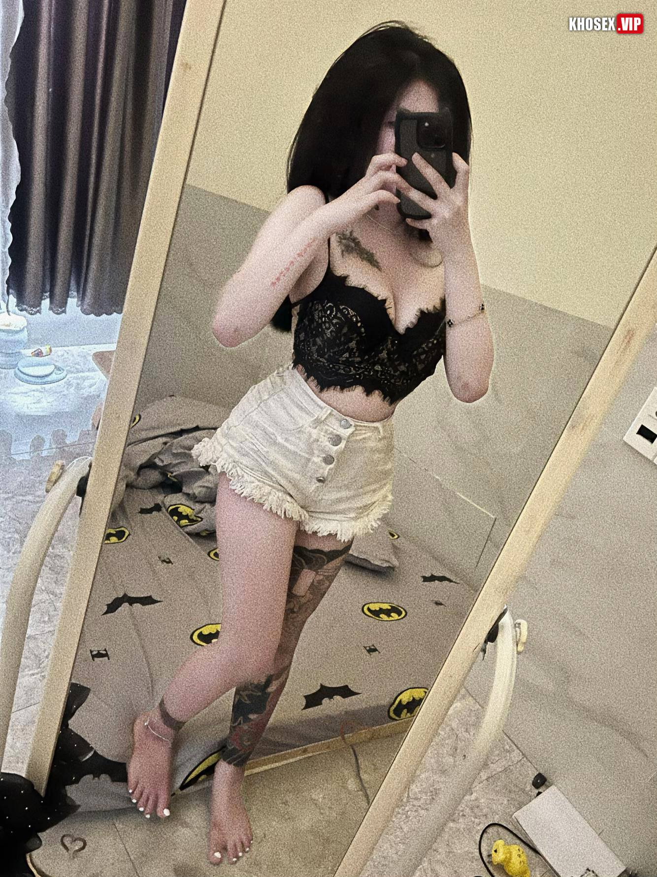 Chịch em gái 2k10 non tơ xăm mình - Hình 03