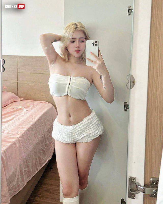 Địt em người yêu dáng ngon lồn múp nhấp cặc sướng rên rỉ - Hình 01