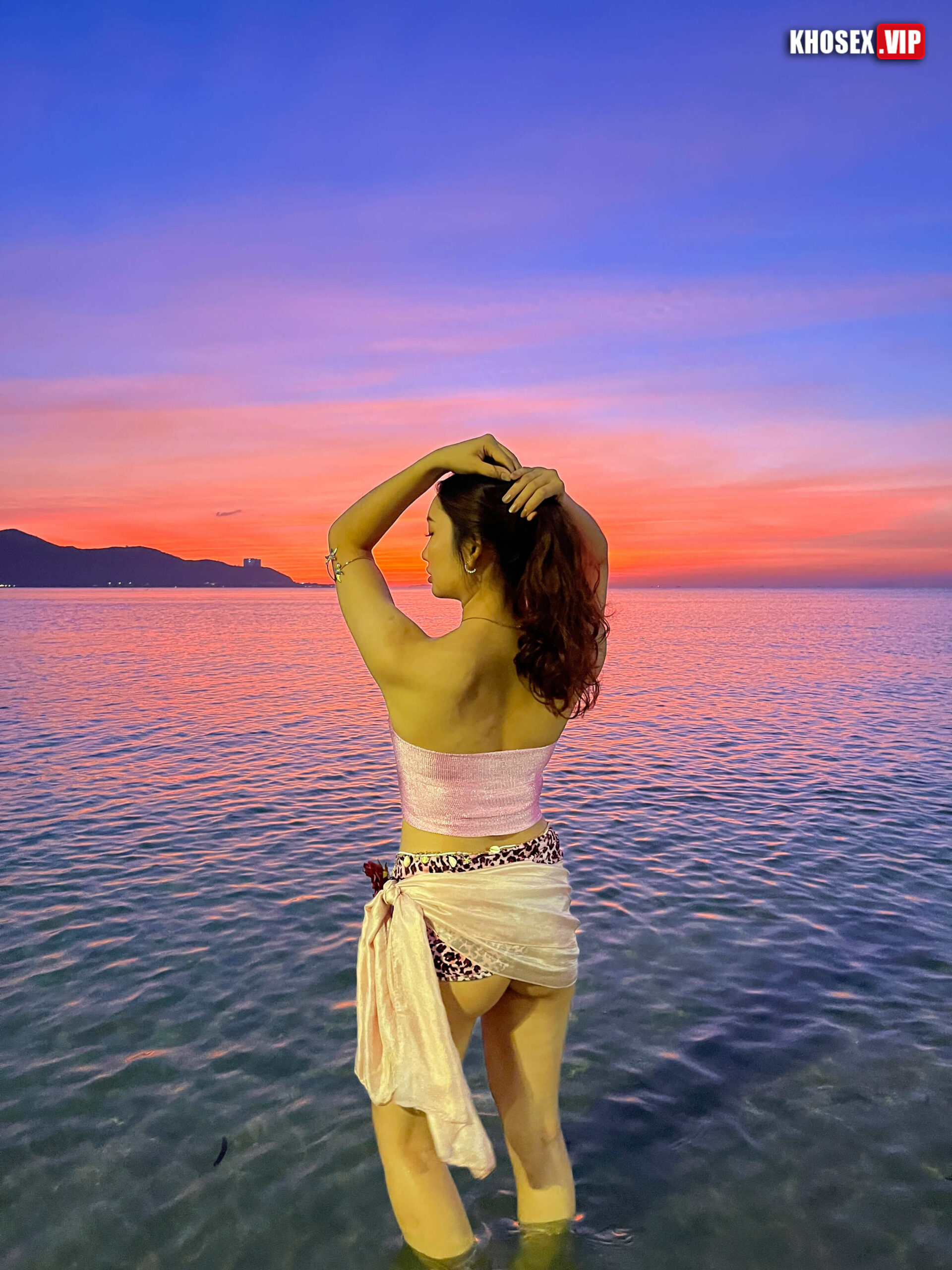 Em ghệ miền tây 2k2 đang ngủ anh đè ra đụ luôn, nứng quá không kịp cởi quần em - Hình 07