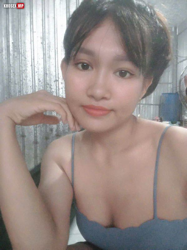 Vợ đang ngủ say chồng vạch quần ra địt cho đỡ nứng - Phần 2 (Full Pic + Clip) - Hình 05