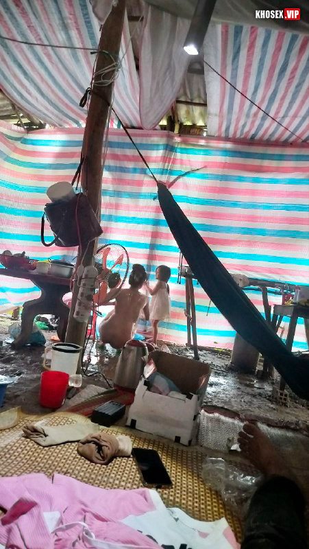 Vợ đang ngủ say chồng vạch quần ra địt cho đỡ nứng - Phần 2 (Full Pic + Clip) - Hình 13